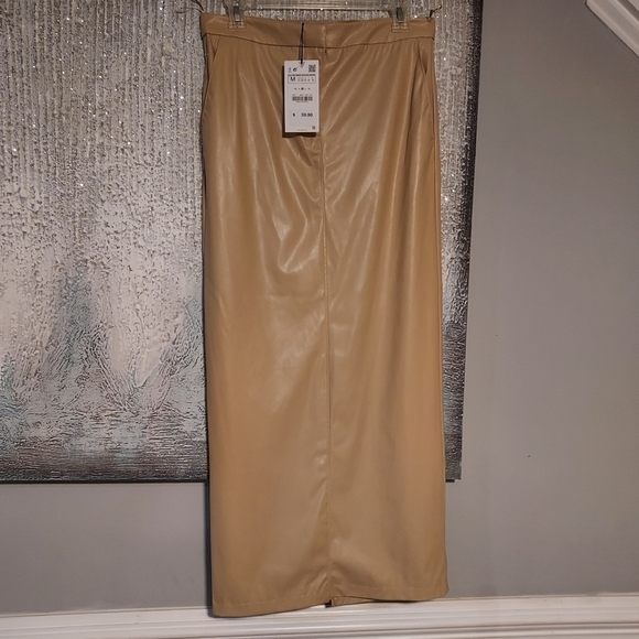 ZARA Faux leather midi skirt - Picture 6 of 9